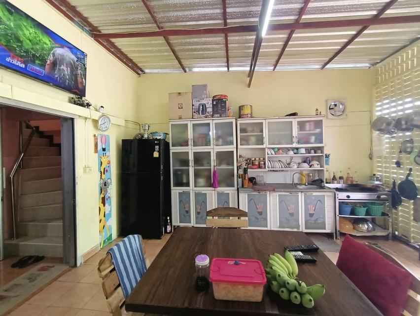 อาคารพาณิชย์ทำเลดีติดถนนสวนผัก 18