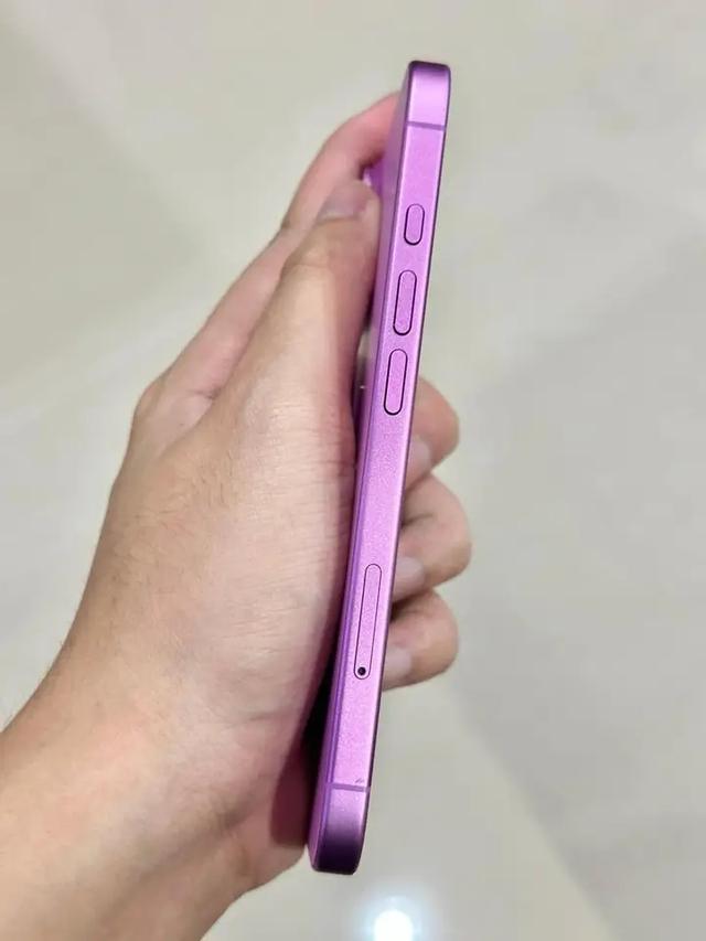 iPhone 16 สภาพดีมือสอง 3