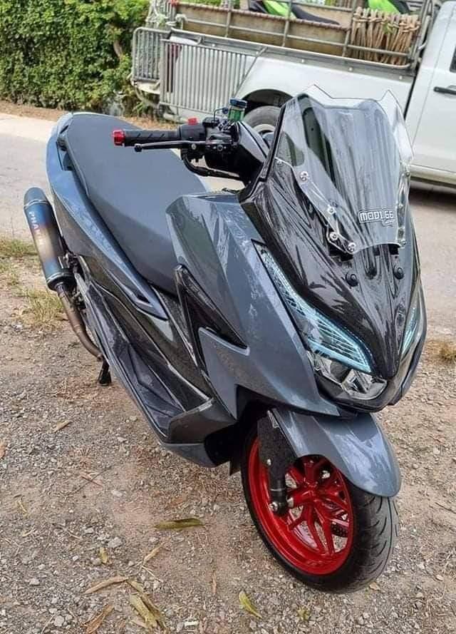 ปล่อยต่อ Honda forza 350 สีเทา  3