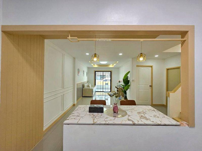 หมู่บ้านบัวทอง4  (คุณาภัทร) บางบัวทองทาวน์เฮ้าส์ 2 ชั้น ตกแต่งใหม่พร้อมอยู่บ้านสวย พร้อมเข้าอยู่ ฟรีเฟอร์นิเจอร์ 9