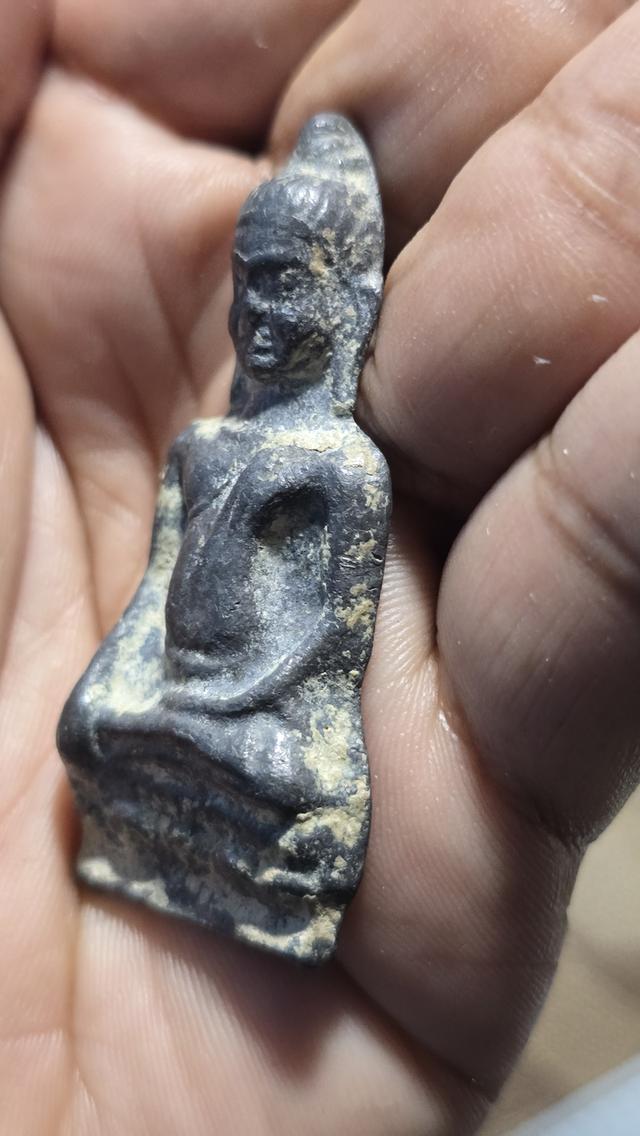 พระหูยานลพบุรี พิมพ์ใหญ่ เนื้อชินเงิน