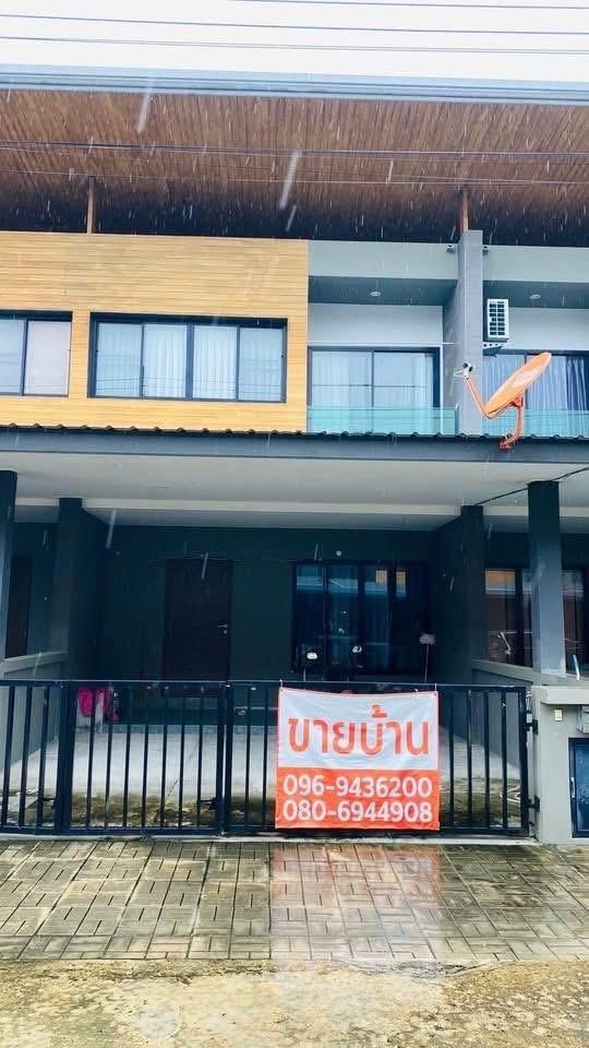 ขายบ้านทาวน์โฮมโครงการท่าศาลามิดทาวน์ ทำเลใจกลางท่าศาลา ใกล้ ม.วลัยลักษณ์ 5