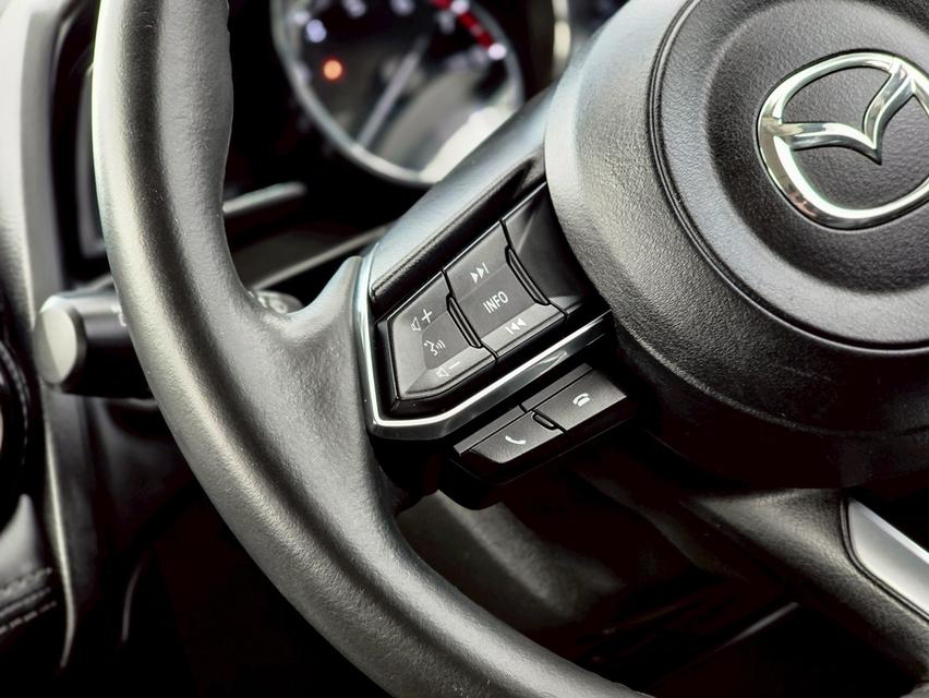 รหัสรถ CBL2497 🚘 Mazda2 1.3 High Connect ปี 2017 (จดปี 2018)Hatchback  18
