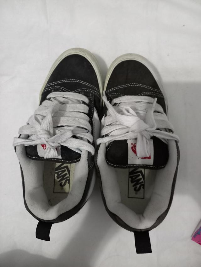 Vans Knu Skool รองเท้าผ้าใบ รูปที่ 2