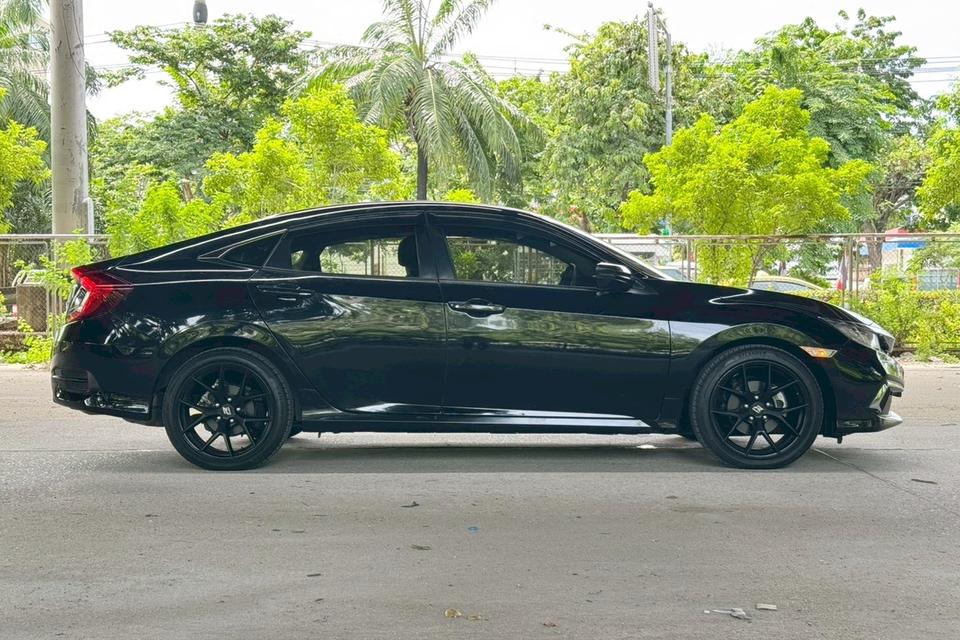 ð 2021 Honda CIVIC 1.8 E AT āļĢāļđāļāļĒāđāļāļĒāļāļĩāđ 4