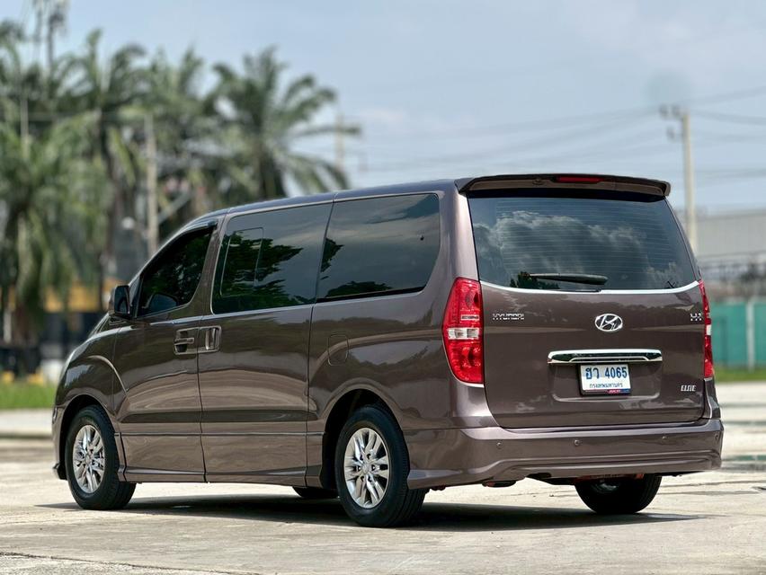 รหัสรถ PAT4065 Hyundai H1 2.5 Deluxe 2015