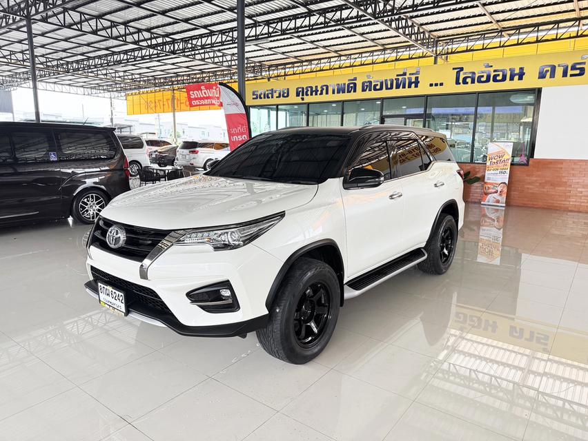 Toyota Fortuner 2.8 TRD Sportivo (ปี 2019) SUV AT - 4WD 1