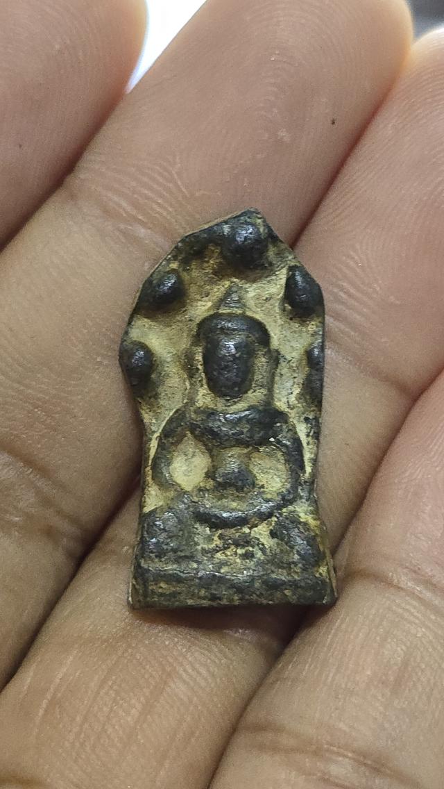 พระกรุนาคปรกเนื้อชินเงิน ไม่ทราบที่ครับ