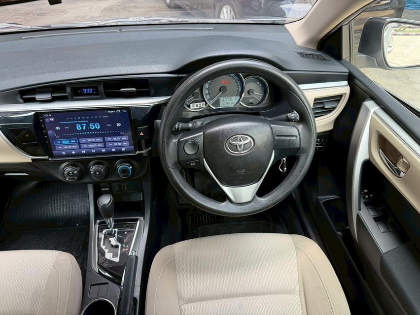 Toyota Altis 1.8 E ปี2015 10