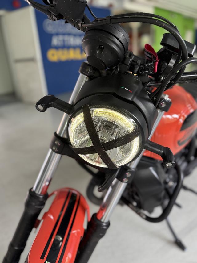 Ducati Scrambler Sixty2 6