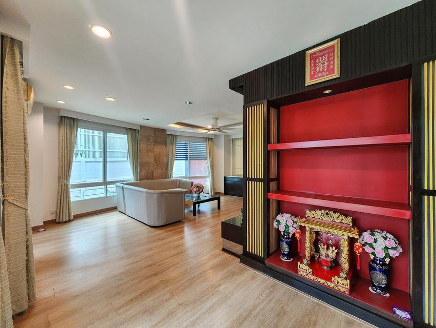 ให้เช่าบ้าน ม.บ้านลาดพร้าว Exclusive  ถ.เลียบด่วนเอกมัย-รามอินทรา 19