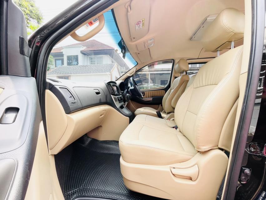 รหัสรถ AP8440 Hyundai H1 2.5  Elite ปี18 สีน้ำตาล ดีเซล 9