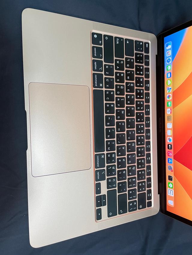 MacBook Air รุ่น13นิ้ว ปี2020  8/256 4