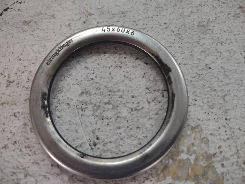 Elringklinger oil seal