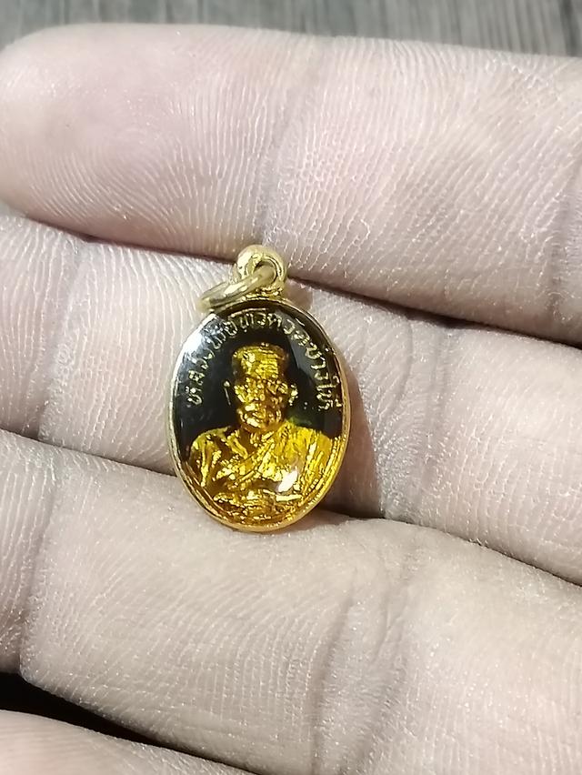 เม็ดแตงปู่ทวด ปู่ทิม ปี22กะไหล่ทองลงยาเขียว