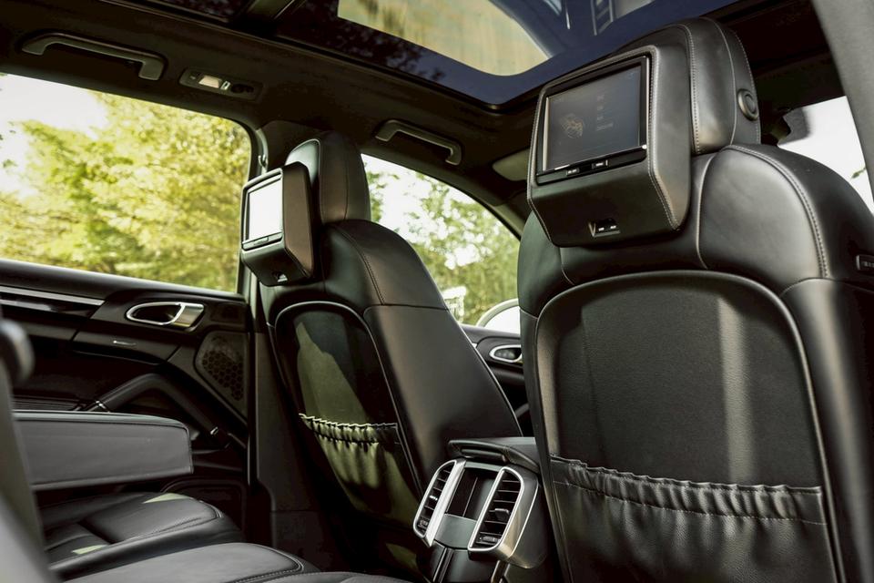 รหัสรถ CBL7569 PORSCHE CAYENNE 3.0 S Hybrid 4WD AT 2014 รูปที่ 13