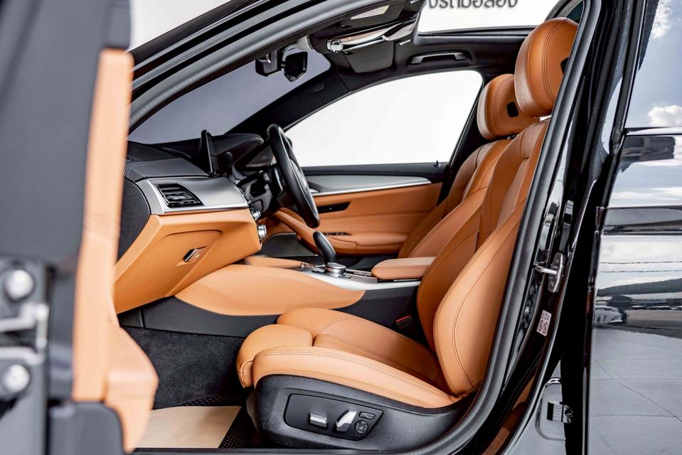รหัสรถ NP8975 BMW 530e M SPORT ปีรถ : 2020 จด 2021 รูปที่ 13