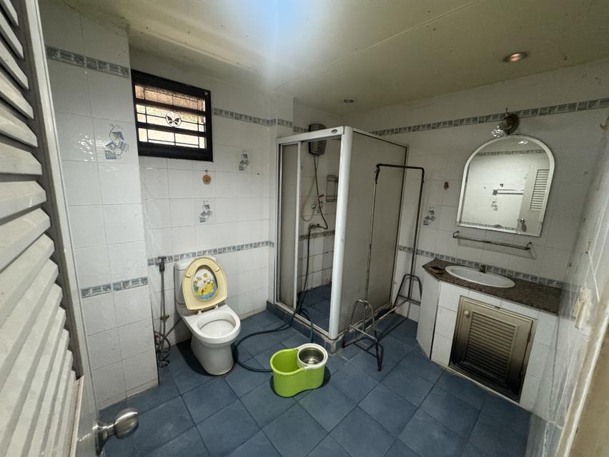 ขายบ้านเดี่ยว 2ชั้น พื้นที่เยอะ ราคาถูก 11