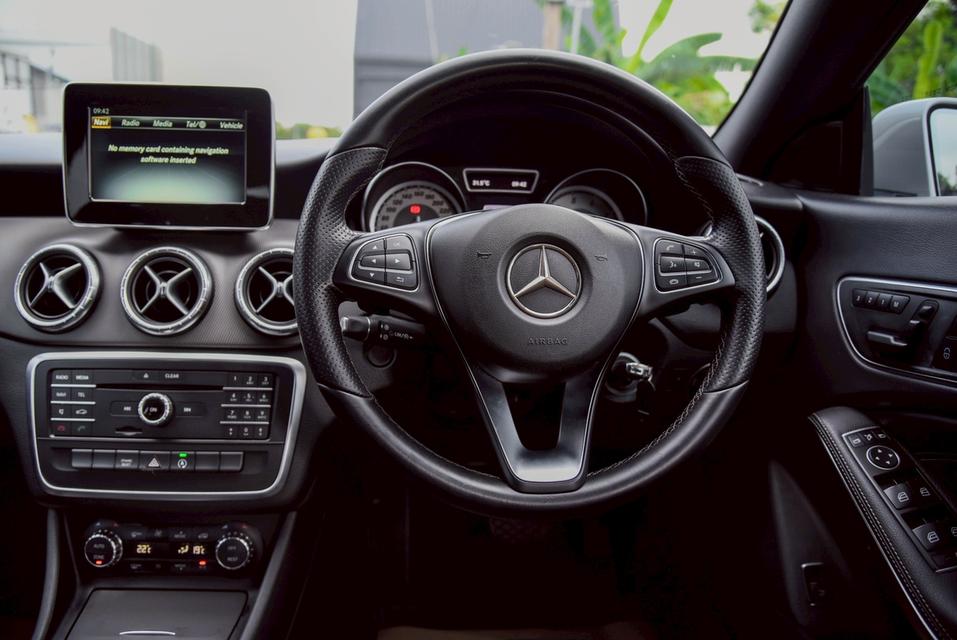 รหัสรถ CBL7248 Mercedes-Benz CLA200 1.6 AT 2016 15