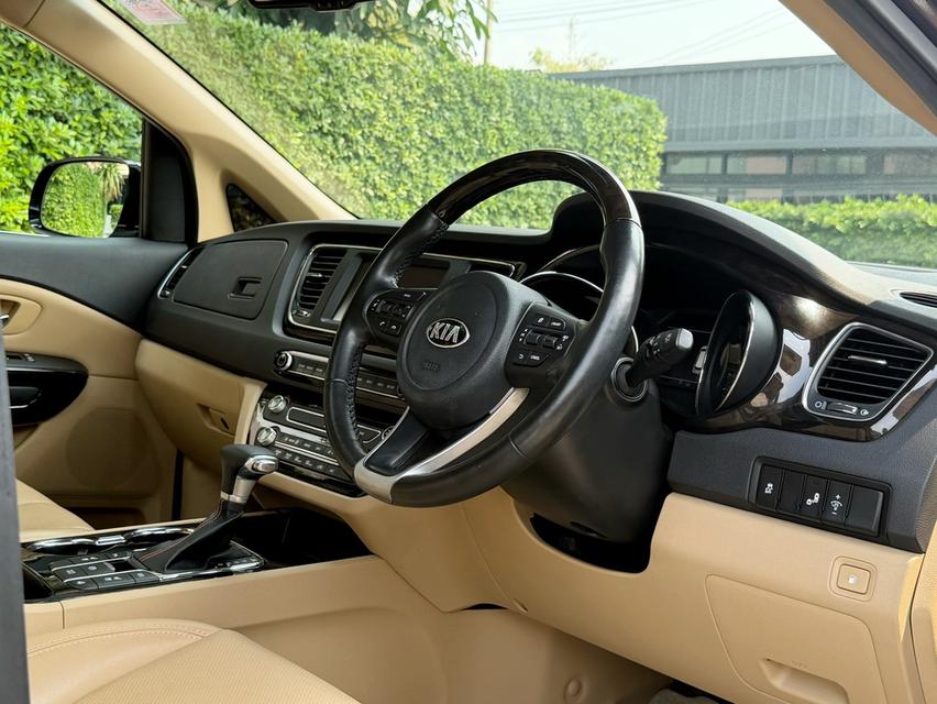 2020 KIA GRAND CARNIVAL 2.2 SXL รถมือเดียวออกป้ายแดง รถวิ่งน้อย เข้าศูนย์ทุกระยะ รถไม่เคยมีอุบัติเหตุครับ รูปที่ 9