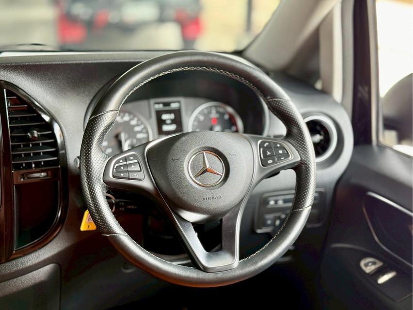 ปี 2022 BENZ VITO, 119 CDI โฉม ปี22-ปัจจุบันสีดำ เครื่องยนต์ดีเซล 9