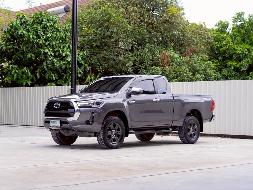 Toyota Hirux Revo 2.4 Mid Prerunner ปีจด 2023
