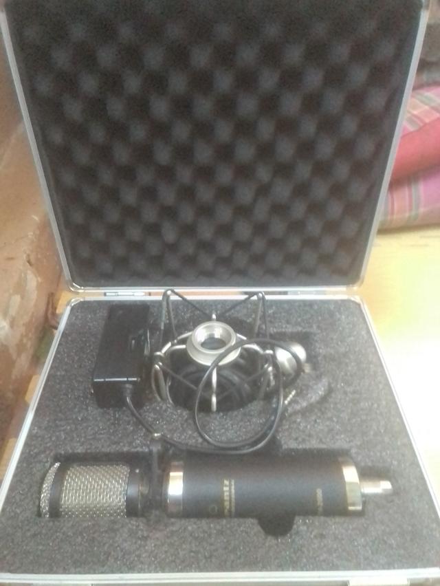 ไมค์-marantz professional MPM-2000