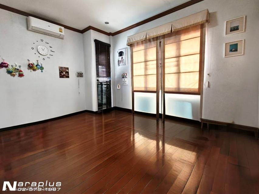 69090538 : ขายบ้านเดี่ยว 2 ชั้น พร้อมห้องใต้หลังคา ขนาด 58.3 ตรว. ถนนนาคนิวาส 37 แยก 1-8  บ้านติดตั้งโซล่าเซล ช่วยลดค่าไฟฟ้า และ เครื่องชาร์ทรถไฟฟ้า 14