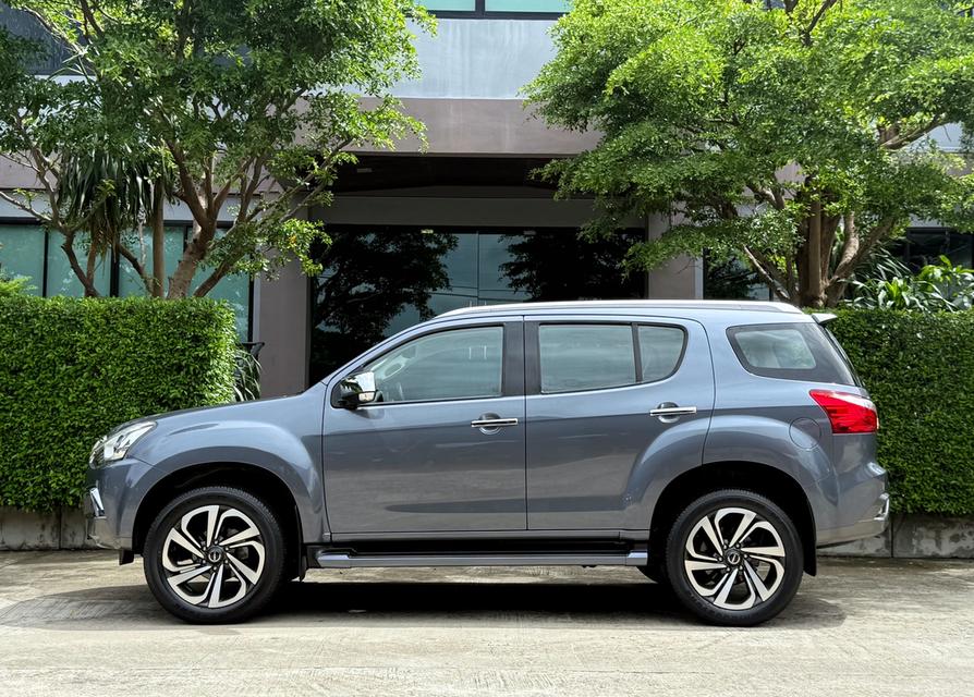 2018 ISUZU MIX 3.0 4WD รุ่น TOP สุด รถสภาพสมบูรณ์พร้อมใช้งาน รถวิ่งน้อย เข้าศูนย์ทุกระยะ ไม่เคยมีอุบัติเหตุครับ