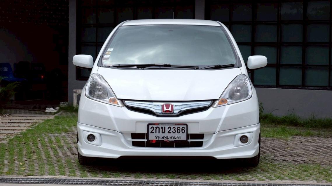 รหัสรถ TKG2366 HONDA JAZZ GE 1.3 รุ่น HYBRID 2013 2