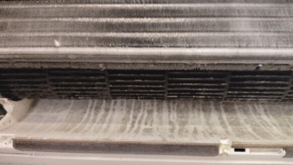 ช่างแอร์สุวรรณภูมิ ล้างแอร์-ซ่อมแอร์บ้าน ลาดกระบัง กิ่งแก้ว ฉลองกรุง หลวงแพ่ง เปร็ง ร่มเกล้า คุ้มเกล้า