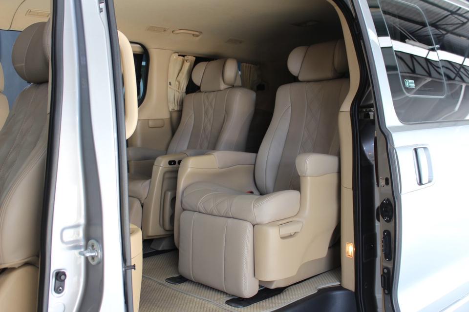 รหัสรถ JRS5060 Hyundai Grand Starex 2016 สีเทา 8