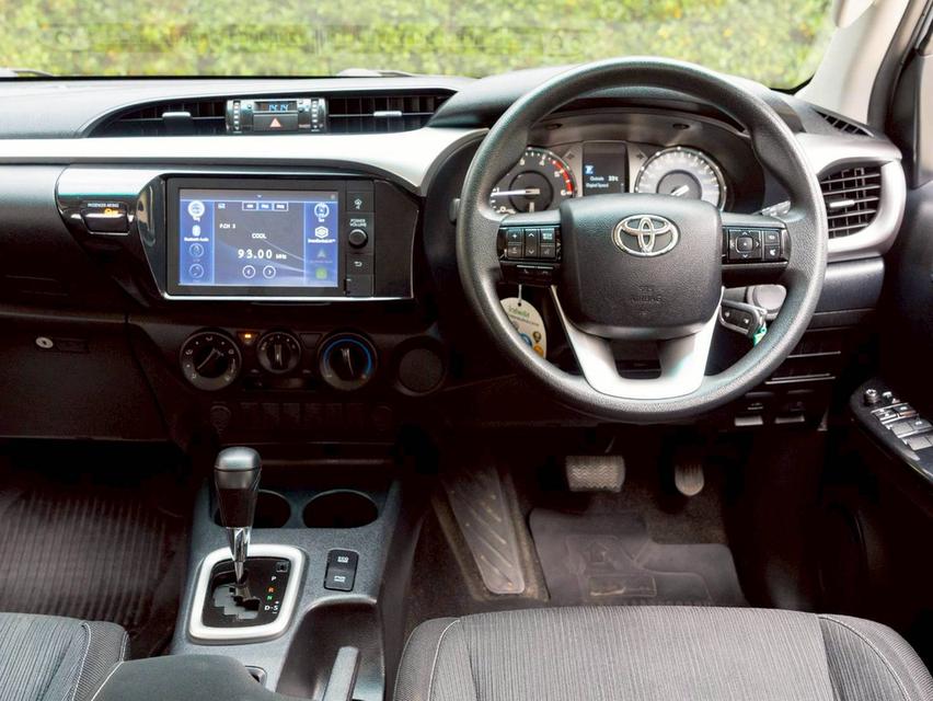 Toyota Revo 2.4 Prerunner ปีจด 2021 18