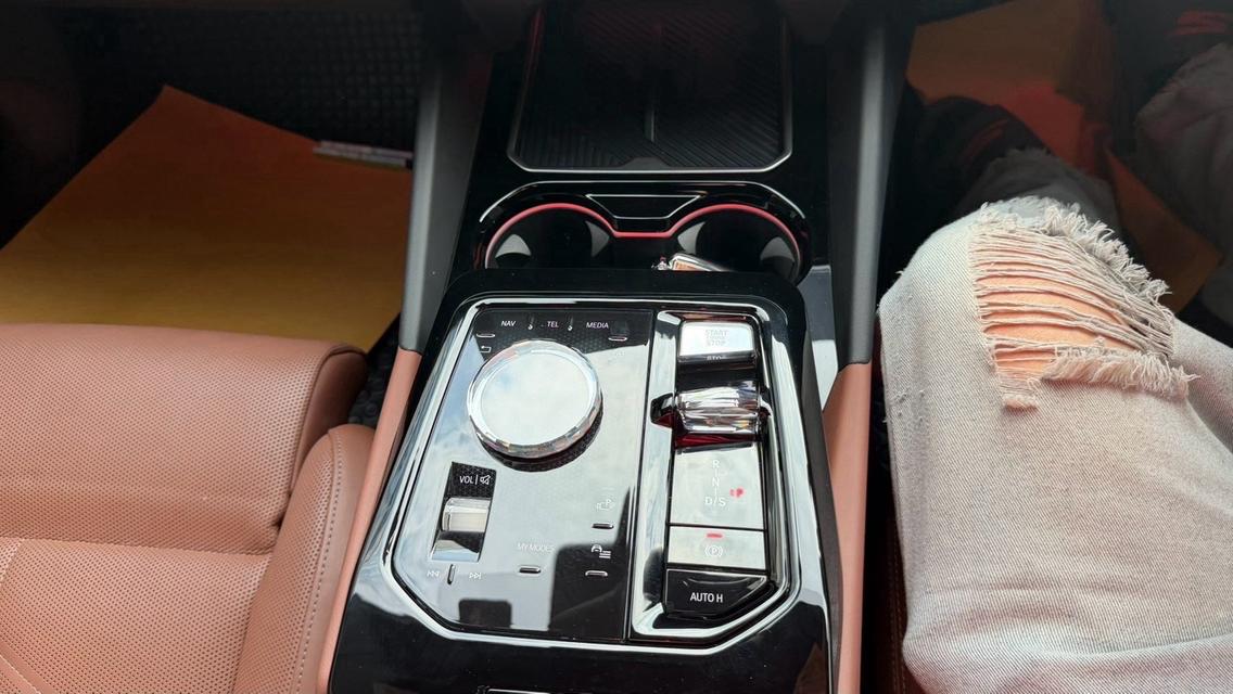 (แจ้งรหัสรถ KPV53) 2024 BMW 530e M SPORT PRO G60 รูปที่ 11