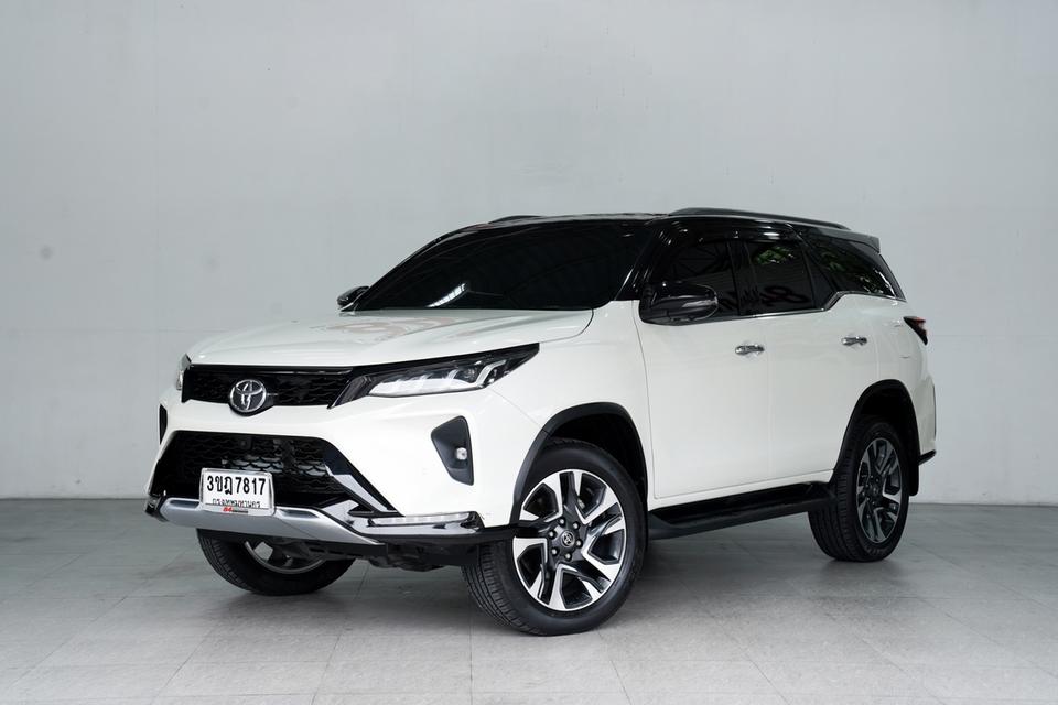 TOYOTA FORTUNER 2.4 LEGENDER 2WD AT ปี2021