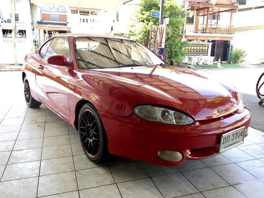 1999 Hyundai Tiburon สีแดง 2