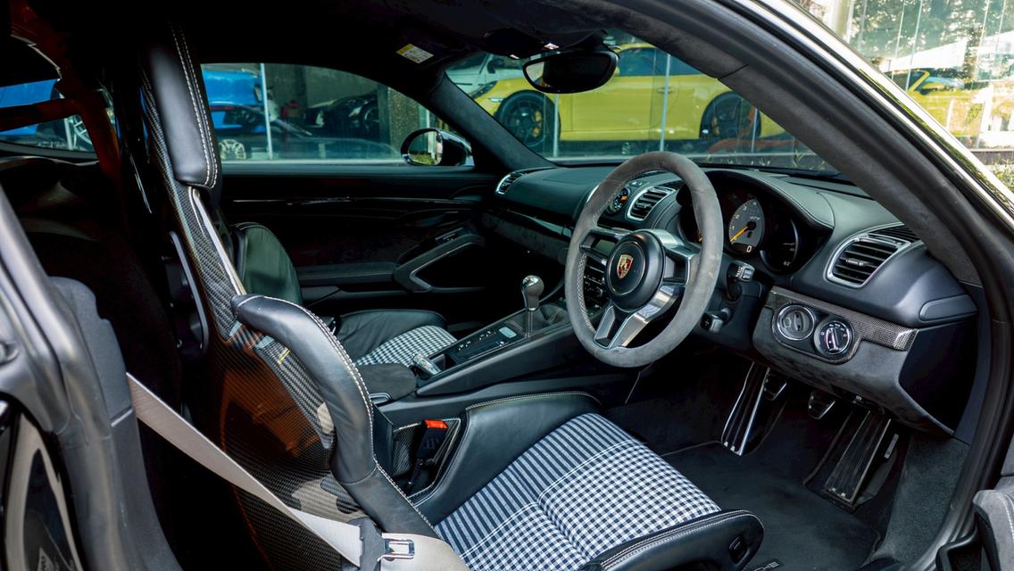 Porsche Cayman GT4 2016 สีดำ รถศูนย์ AAS คันเดียวในไทย รูปที่ 9