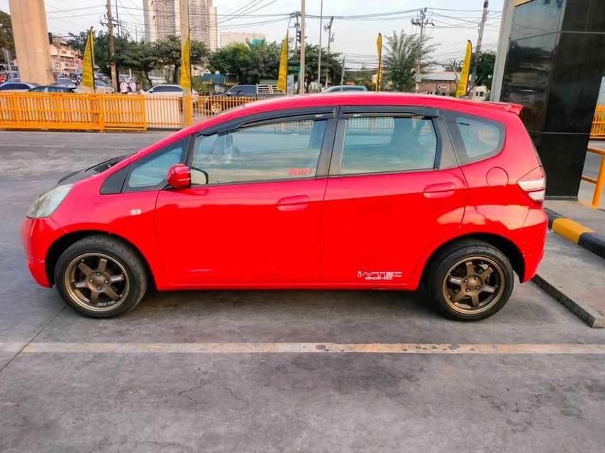 ขาย Honda Jazz GE 1.5 สีแดง ปี 2010 4