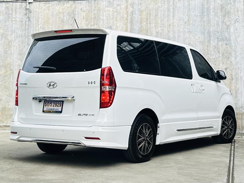 2022 Hyundai H-1 Elite NS (11ที่นั่ง) 90,000 km. โทร.0922639576 เอ๋  17