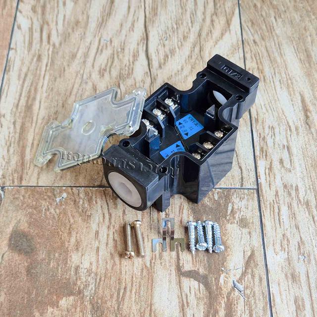 กล่องไฟวาล์วไฟฟ้า Terminal Box Yuken DSG-01 Series 2