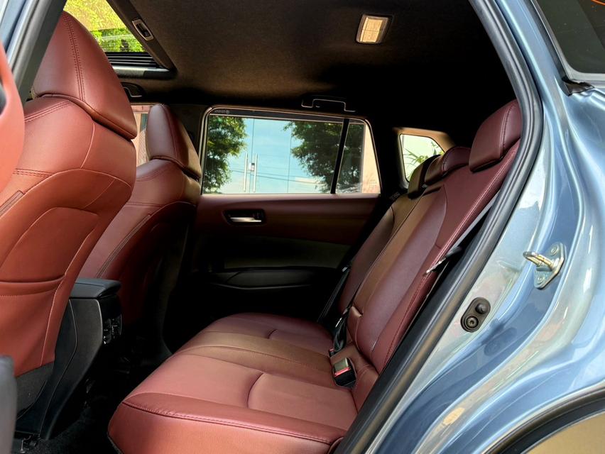 2021 Toyota CROSS HYBRID PREMIUM SAFETY รถมือเดียว เข้าศูนย์ตามระยะ รถไม่เคยมีอุบัติเหตุครับ 14