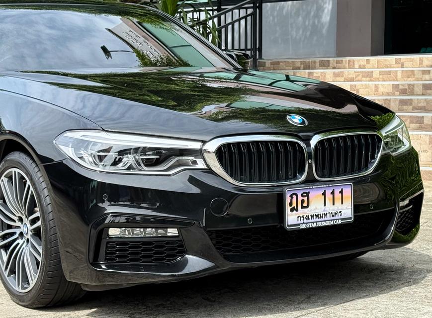 2018 BMW 530e MSPORT รถมือเดียวออกป้ายแดง รถวิ่งน้อยเพียง 80,000 กม เข้าศูนย์ตามระยะ รถไม่มีอุบัติเหตุครับ 8