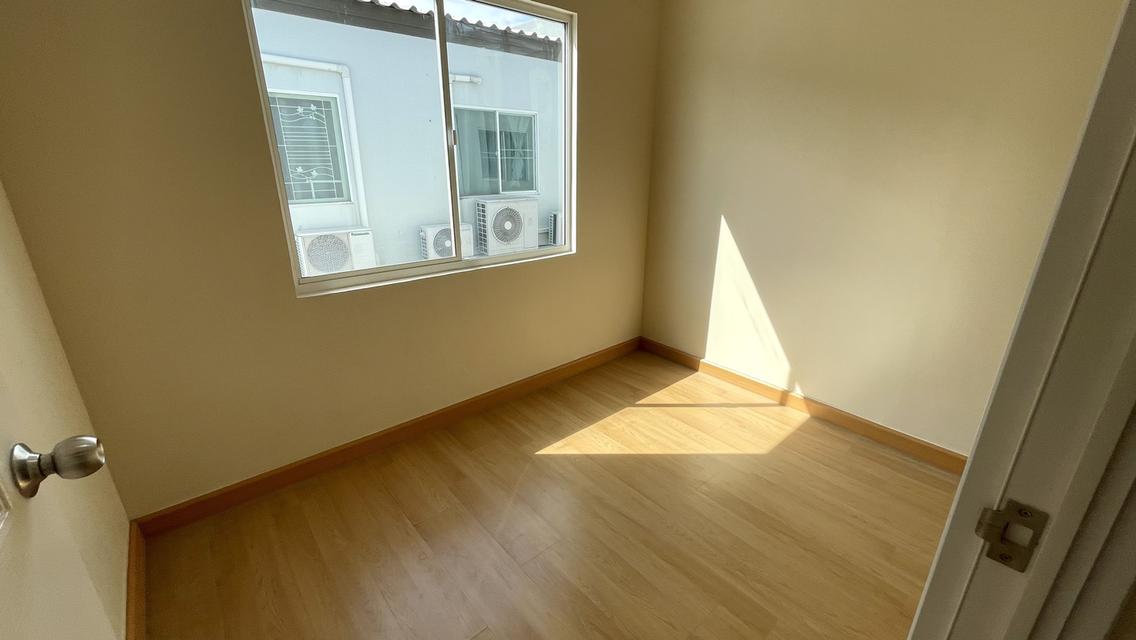 ขายทาวน์โฮม รีโนเวทใหม่ เดอะคัลเลอร์ส วงแหวน-รามอินทรา ย่านรามอินทรา มีนบุรี 9