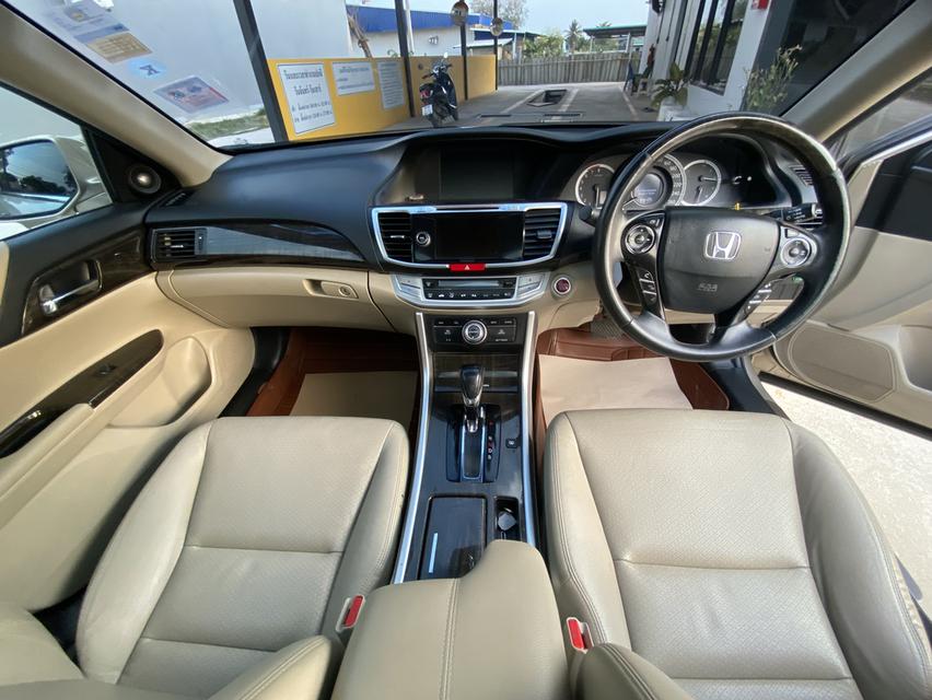 รถเก๋ง HondaAccord ปี 2013 รูปที่ 9
