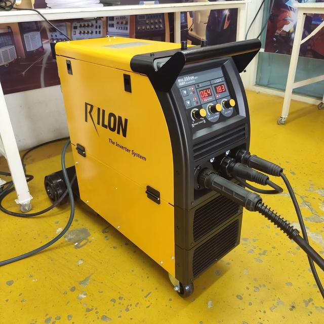 เครื่องเชื่อมMIG250GN ไฟ380V RILON