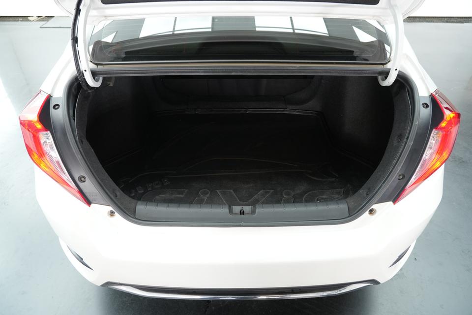 2019 HONDA CIVIC FC 1.8 EL i-VTEC สีขาว เลขไมล์แท้ 112485 กม. 7