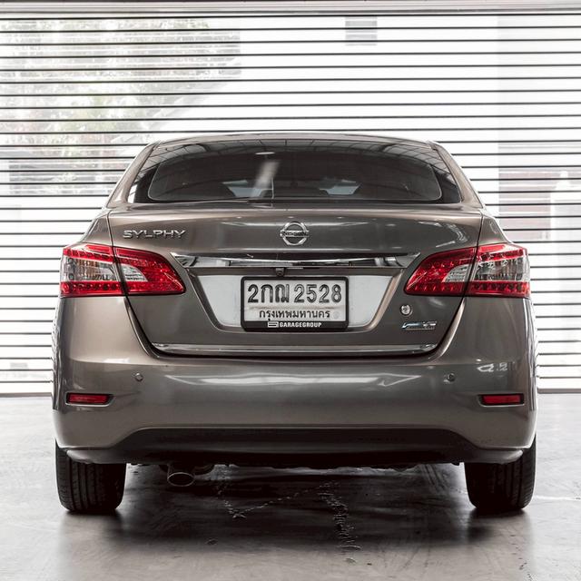รหัสรถ 67GG2528 NISSAN SYLPHY 1.8V ปี 2013 AUTO 12