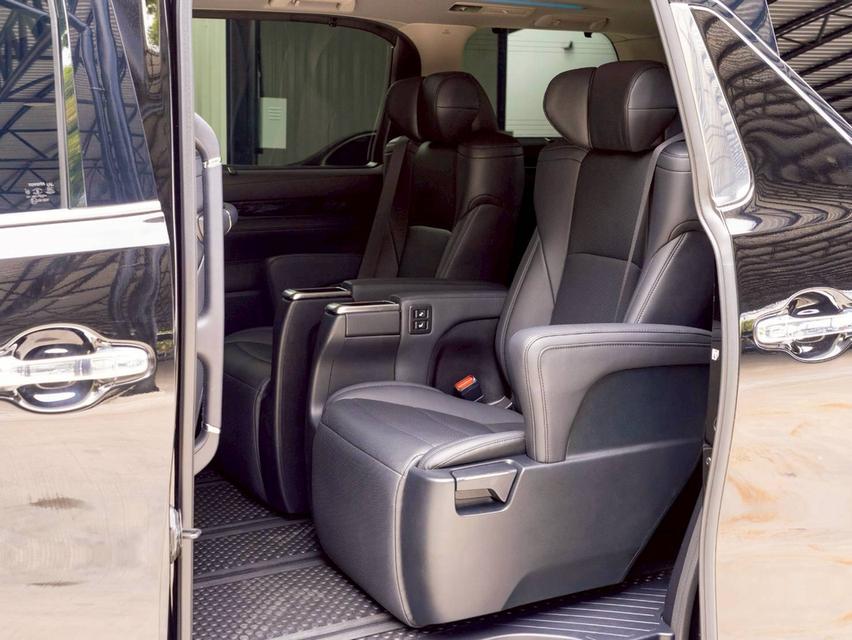 TOYOTA ALPHARD 2.5 SC PACKAGE  ปี 2023 11