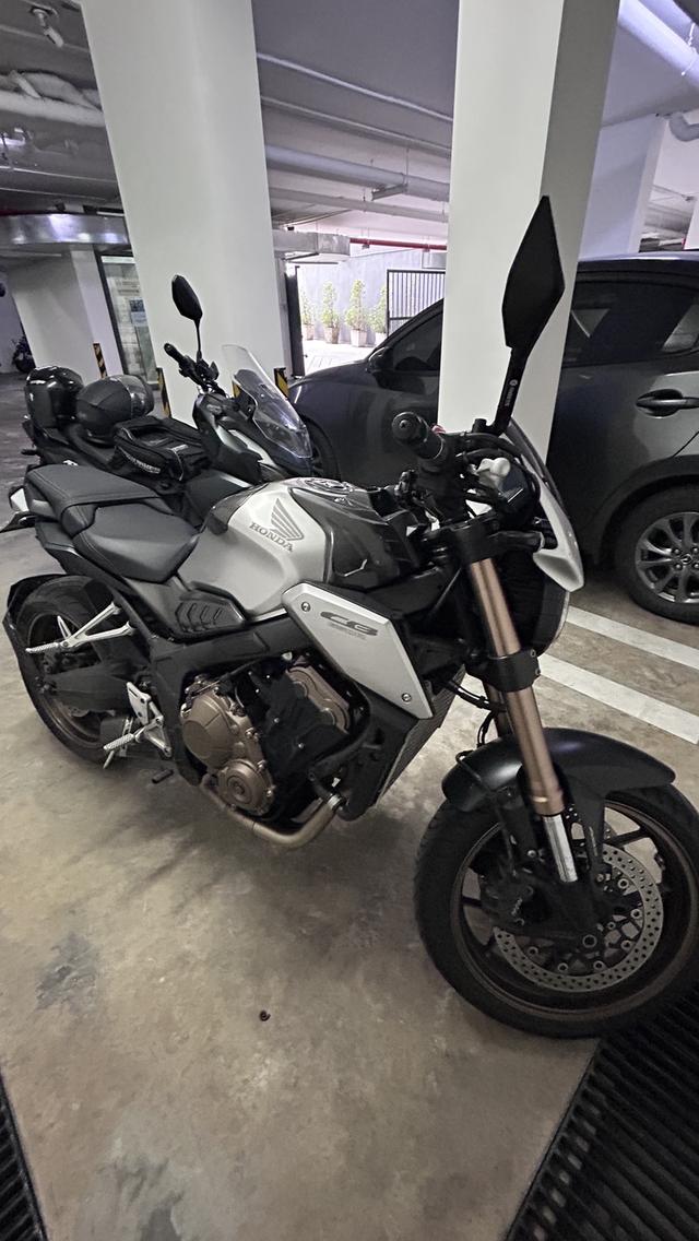 selling beautiful CBR650 bike