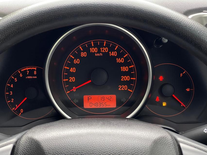 Honda Jazz GK 1.5 S  MNC  ปี 2018 สีขาว เลขไมล์ 48,xxx km. 12